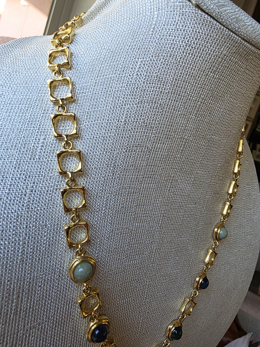 Liz Clairborne Vintage boutique-style fashion Y-drop collar statement necklace - Picture 8 of 13